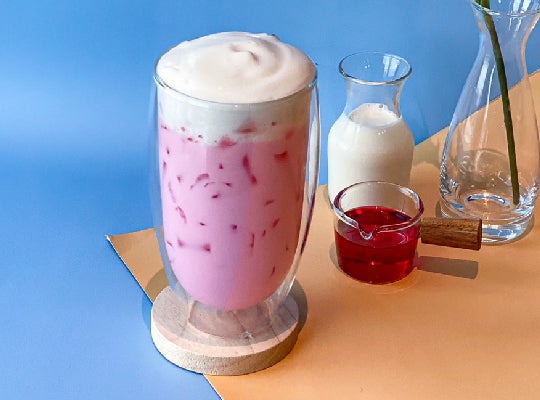 เมนูเครื่องดื่มเย็นนมชมพู