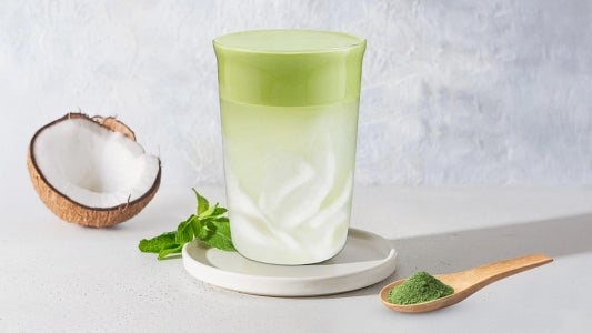 น้ำมะพร้าวมัทฉะ