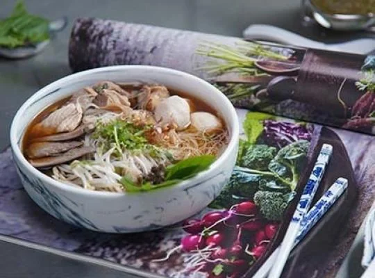 ก๋วยเตี๋ยวหมูตุ๋น
