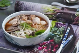 ก๋วยเตี๋ยวหมูตุ๋น