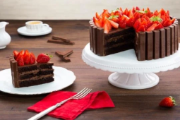 KitKat Cake (คิทแคทเค้ก)