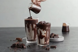 ช็อคโกแลตนมสด