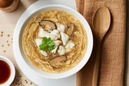 ซุปไข่ข้นปู เมนูซุปรสชาติหอมกลมกล่อม พร้อมวิธีทำ