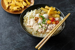 ก๋วยเตี๋ยวหมูเด้งน้ำใส