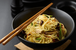 ผัดหมี่ซั่ว